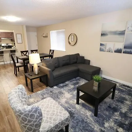 Villa Two King, Cozy & Comfy!